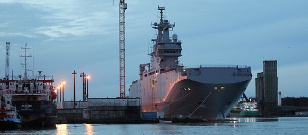 Portahelicópteros Mistral - Sputnik Mundo