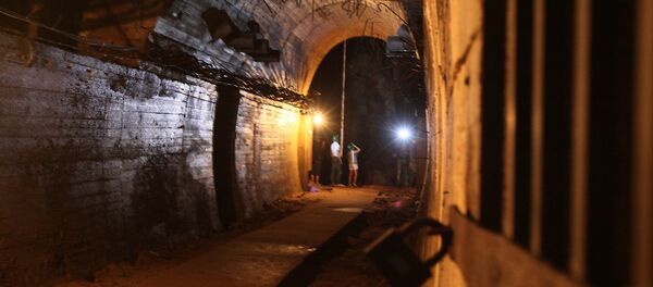 Un túnel cerca del sitio del supuesto tren de oro nazi - Sputnik Mundo