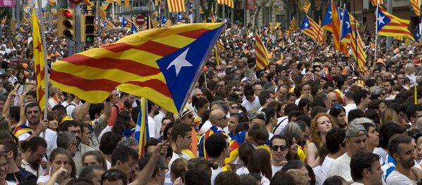 Partidarios de la independencia de Cataluña en Barcelona - Sputnik Mundo
