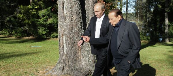 Vladímir Putin y Silvio Berlusconi (archivo) Vladímir Putin y Silvio Berlusconi (archivo) - Sputnik Mundo