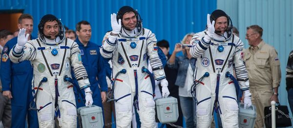 Participantes de la expedición 45/46 a la EEI Participantes de la expedición 45/46 a la EEI - Sputnik Mundo