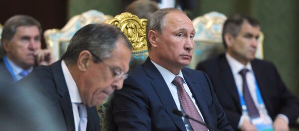 Vladímir Putin en la cumbre de la OTSC en Dusambé, Tayikistán, el 15 de septiembre, 2015 - Sputnik Mundo