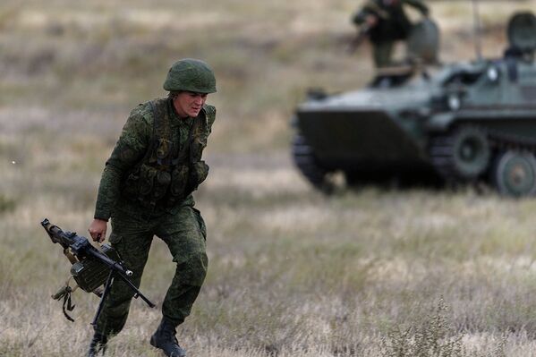 Ejercicios militares Tsentr 2015 - Sputnik Mundo