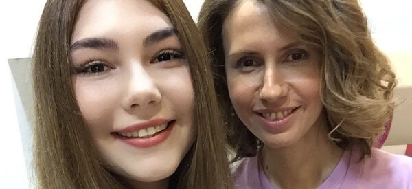 Mariana Naúmova y Asma Asad - Sputnik Mundo