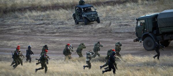 Los ejercicios Tsentr 2015 - Sputnik Mundo