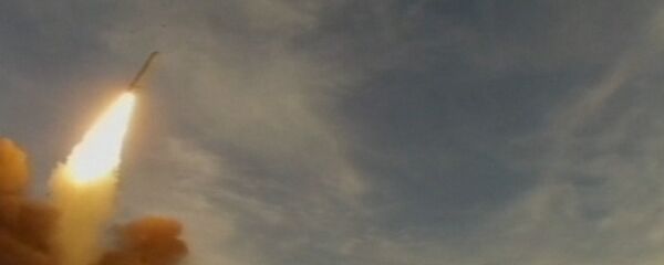 Sistema de misiles Iskander en acción - Sputnik Mundo