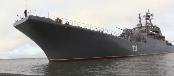 Maniobras de la Flota del Norte en el mar de Barents - Sputnik Mundo