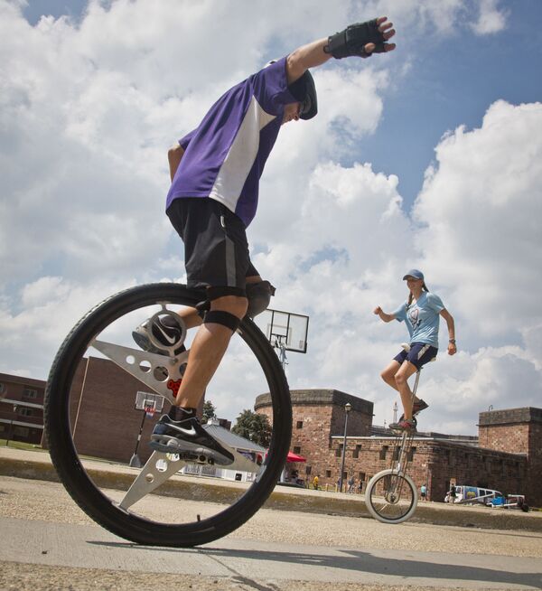 Modos alternativos de moverse por la ciudad - Sputnik Mundo