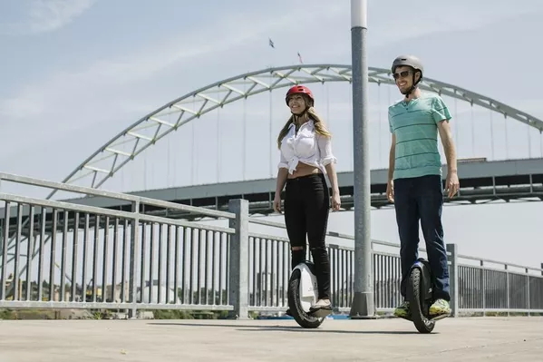 Modos alternativos de moverse por la ciudad - Sputnik Mundo