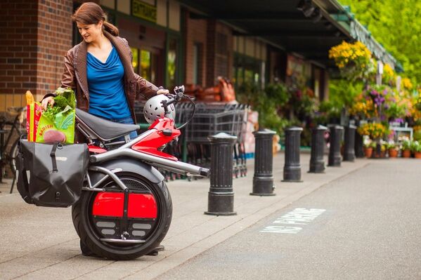 Modos alternativos de moverse por la ciudad - Sputnik Mundo