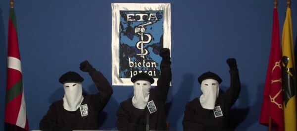 Masked members of the Basque militant group ETA - Sputnik Mundo