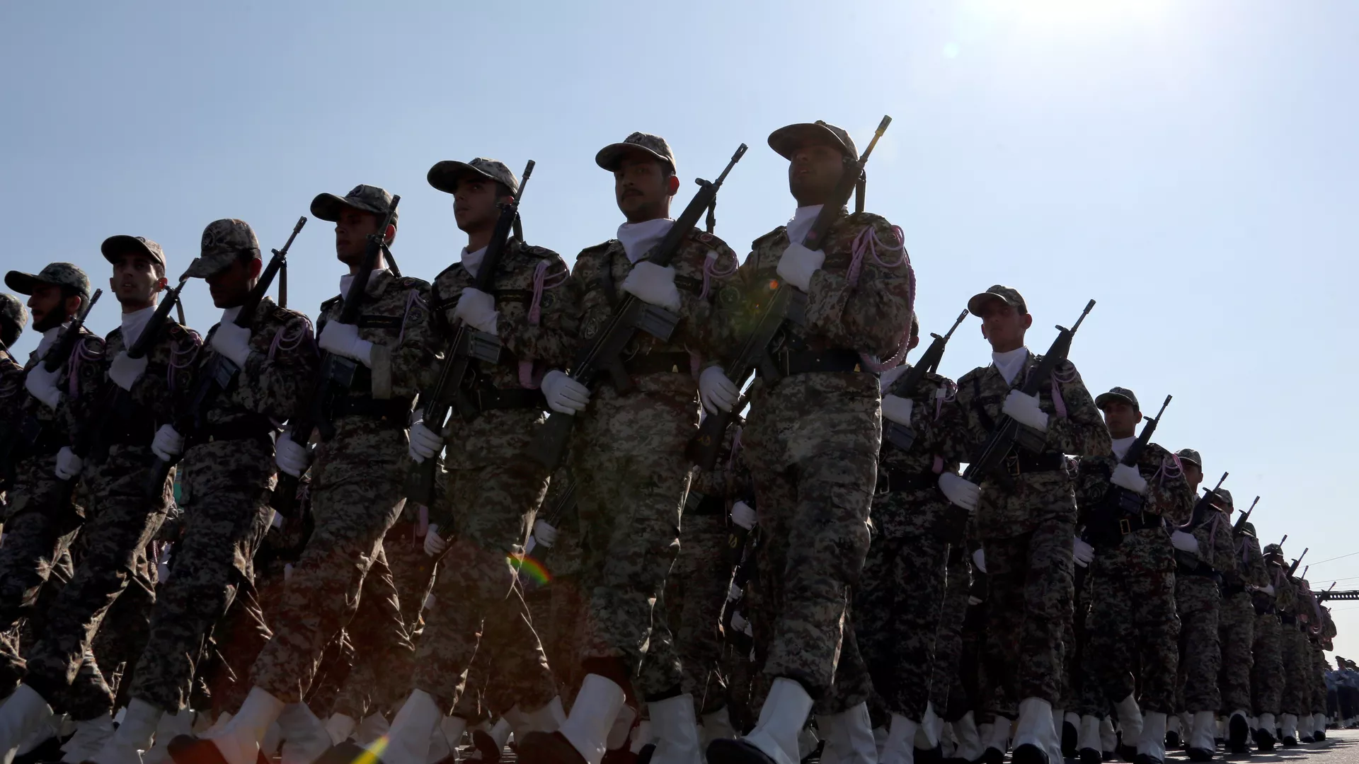 Iranian soldiers march during the annual military parade marking the anniversary of the start of Iran's 1980-1988 war with Iraq, on September 22, 2015