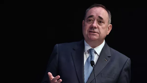 Scotland’s First Minister Alex Salmond addresses journalists at the main media centre in the SECC in Glasgow, Scotland, on July 22, 2014, ahead of the start of the 2014 Commonwealth Games which begin on July 23, 2014 - Sputnik Mundo