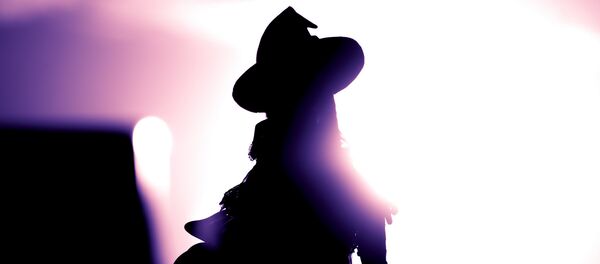 Bruja - Sputnik Mundo