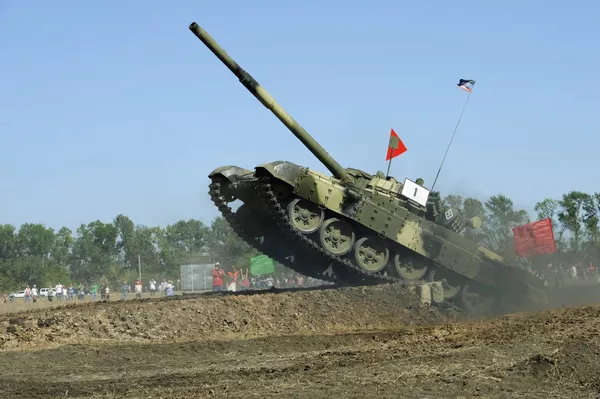 Biatlón de tanques en Donbás Biatlón de tanques en Donbás - Sputnik Mundo