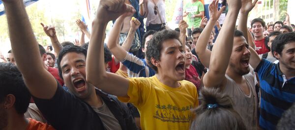 PARAGUAY-UNIVERSITY-STUDENTS - Sputnik Mundo