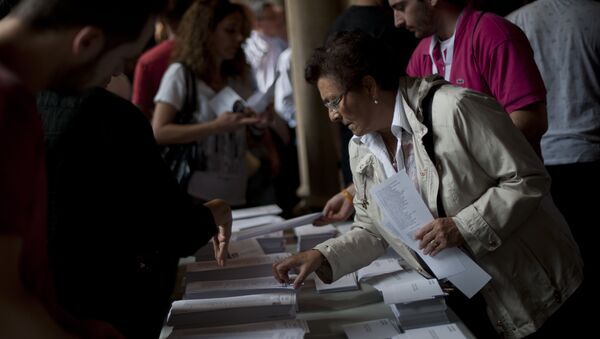 Colegio electoral en Barcelona, el 27 de septiembre, 2015 - Sputnik Mundo