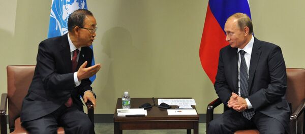 Secretario general de la ONU, Ban Ki-moon y presidente de Rusia, Vladímir Putin - Sputnik Mundo