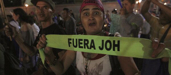 Manifestación con la demanda de la renuncia del presidente de Honduras - Sputnik Mundo