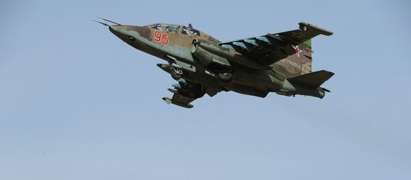 Caza Su-25 de Fuerza Aérea rusa - Sputnik Mundo