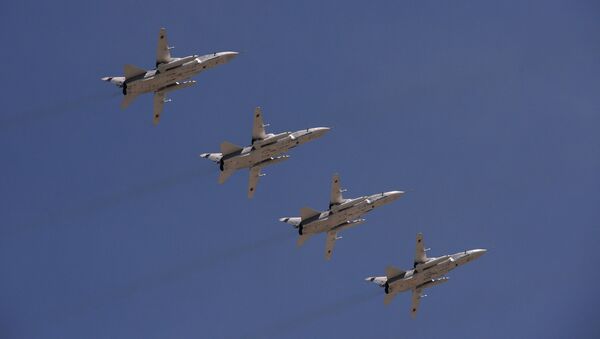 Bombarderos rusos Su-24 - Sputnik Mundo