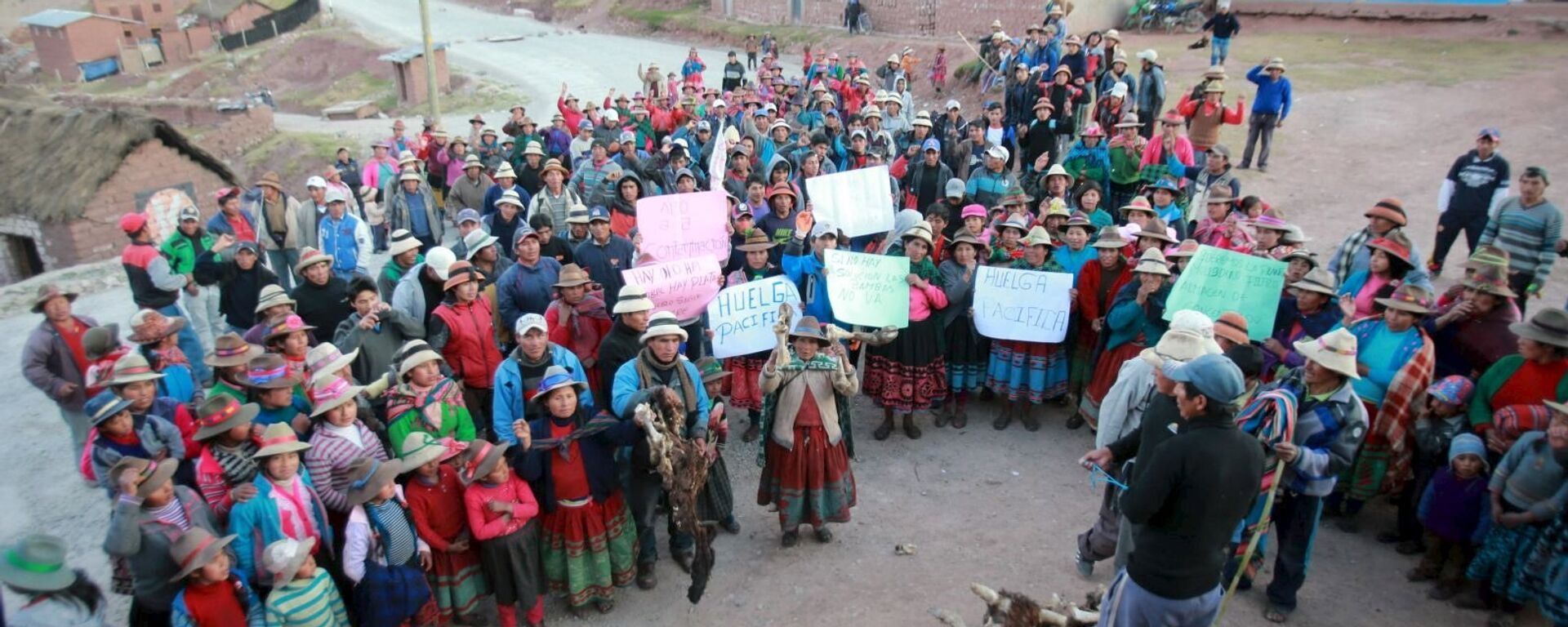 Las protestas contra la explotación del yacimiento minero Las Bambas - Sputnik Mundo, 1920, 28.09.2021