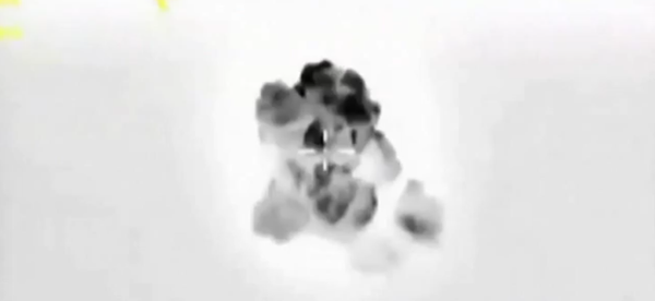 Ataque de un cazabombardero Su-34 ruso sobre un objetivo militar del EI - Sputnik Mundo