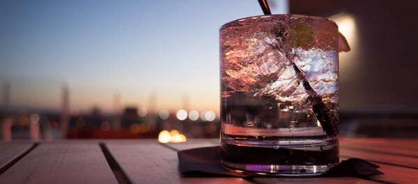 Un cóctel - Sputnik Mundo