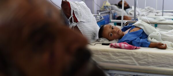 Niño afgano en el hospital de Médicos Sin Fronteras (archivo) - Sputnik Mundo