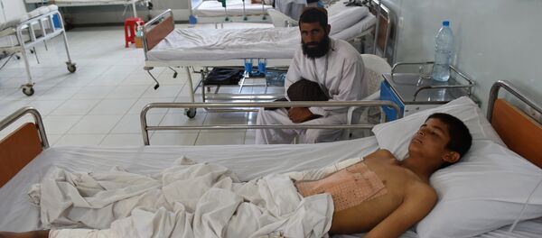 Niño afgano en el hospital de MSF - Sputnik Mundo
