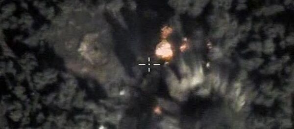 Aviación rusa ataca objetivos militares del EI en Siria - Sputnik Mundo