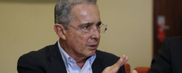 Álvaro Uribe Vélez, expresidente de Colombia Álvaro Uribe Vélez, expresidente de Colombia - Sputnik Mundo