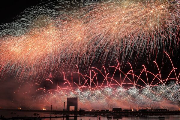 El festival “Círculo de Luz” entra en los récord Guinness - Sputnik Mundo