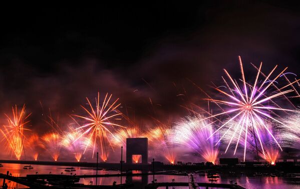 El festival “Círculo de Luz” entra en los récord Guinness - Sputnik Mundo