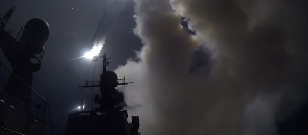 Buques rusos golpean objetivos del EI desde el mar Caspio - Sputnik Mundo