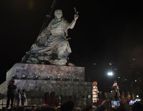 La estatua de la generala Juana Azurduy, la heroina de la independencia - Sputnik Mundo