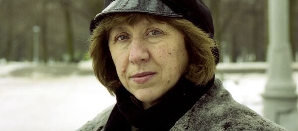 Svetlana Alexievich, escritora y periodista bielorrusa - Sputnik Mundo