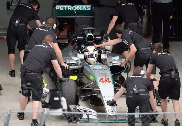 Primera serie de entrenamientos libres del GP de Rusia de Fórmula Uno Primera serie de entrenamientos libres del GP de Rusia de Fórmula Uno - Sputnik Mundo