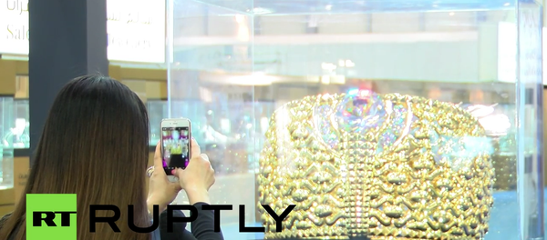 El anillo de oro más grande del mundo - Sputnik Mundo