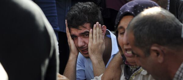 Familiares de las víctimas y heridos en el atentado en Ankara - Sputnik Mundo