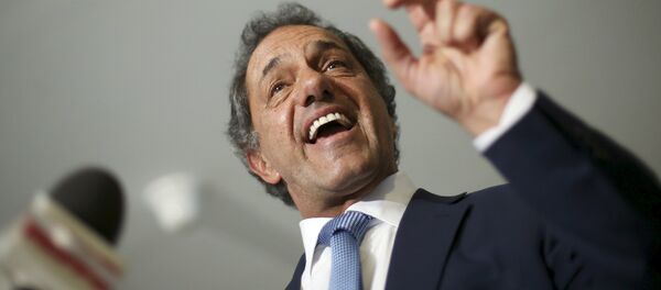 Daniel Scioli, candidato presidencial del oficialismo argentino Daniel Scioli, candidato presidencial del oficialismo argentino - Sputnik Mundo