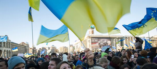 Manifestación en Kiev en apoyo de la integración de Ucrania en la UE (archivo) - Sputnik Mundo