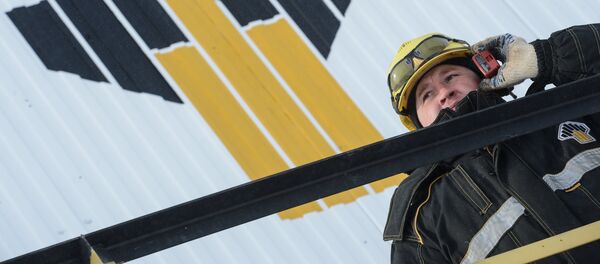 Un empleado de Rosneft - Sputnik Mundo