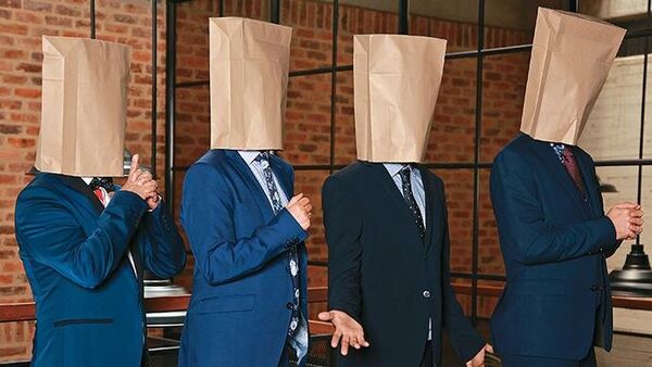 Una página web de bromas y puras mentiras logra engañar a políticos colombianos - Sputnik Mundo