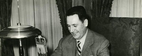El Presidente Juan Domingo Perón hablando por LRA Radio Nacional - Sputnik Mundo