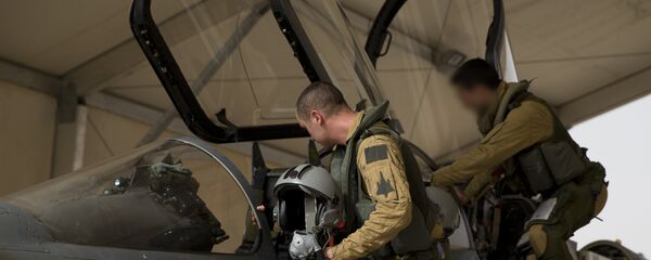 Pilotos de los cazas Mirage 2000 de las Fuerzas Aéreas de Francia Pilotos de los cazas Mirage 2000 de las Fuerzas Aéreas de Francia - Sputnik Mundo