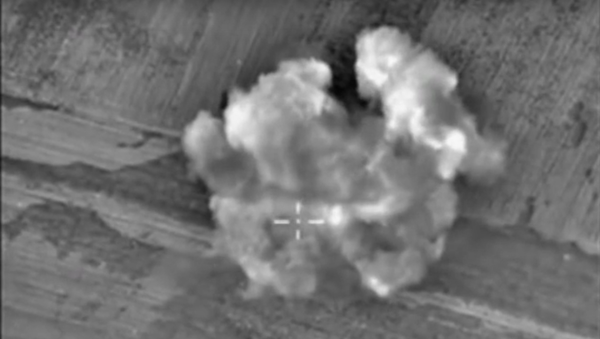 Destrucción de un punto de apoyo de los terroristas en la provincia de Alepo - Sputnik Mundo