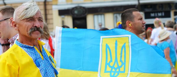 Парад вышиванок-2014 в Киеве Парад вышиванок-2014 в Киеве - Sputnik Mundo