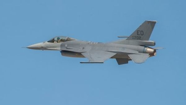 Caza F-16V Caza F-16V - Sputnik Mundo