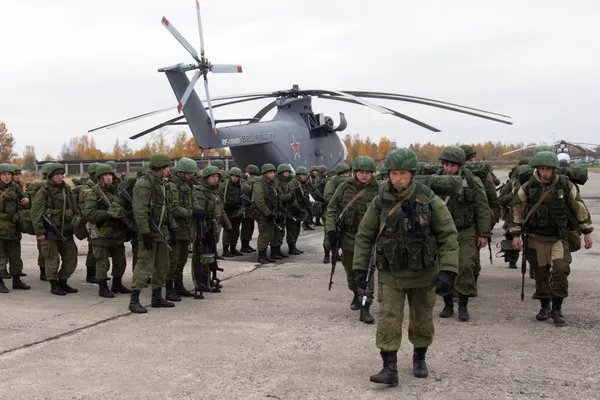 Ejercicios de las Fuerzas Aerotransportadas en el noroeste de Rusia Ejercicios de las Fuerzas Aerotransportadas en el noroeste de Rusia - Sputnik Mundo
